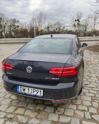 Volkswagen Passat cena 74000 przebieg: 192000, rok produkcji 2017 z Wrocław małe 232